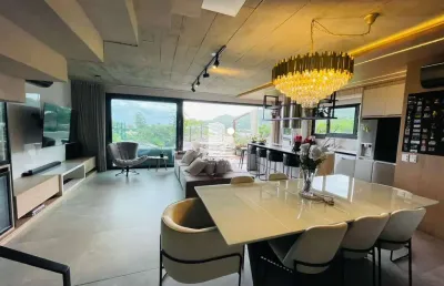 Casa em condomínio fechado com 3 quartos à venda na rua laurindo januário da silveira, --, canto da lagoa, florianópolis por r$ 4.950.000