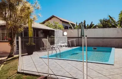 Casa com 3 quartos à venda na rua itabira, --, parque são jorge, florianópolis por r$ 1.900.000