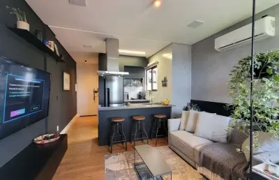 Studio alto padrão mobiliado, porteira fechada, 1 vaga de garagem no córrego grande em florianópolis.