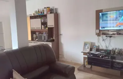 Casa com 2 quartos à venda na rua alagoas, 35, centro, barão de antonina por r$ 190.000