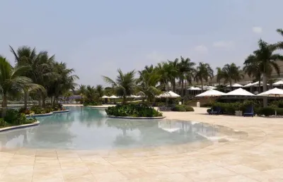 Terreno em condomínio fechado à venda na rodovia raposo tavares, riviera de santa cristina iii, itaí por r$ 60.000