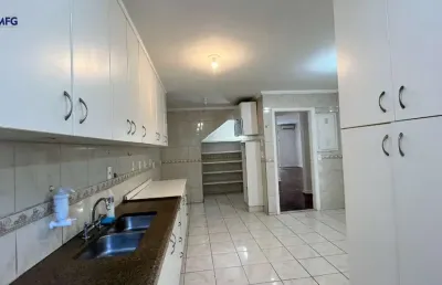 Casa com 3 quartos para alugar na pariquera-açu, 78, indianópolis, são paulo por r$ 7.000