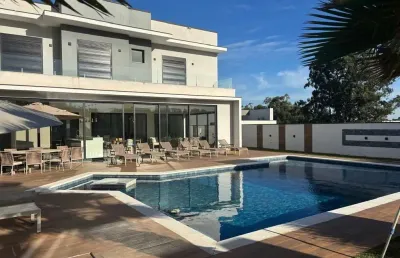 Casa em condomínio fechado com 4 quartos à venda na serra da mantiqueira, 130, parque village castelo, itu por r$ 4.200.000
