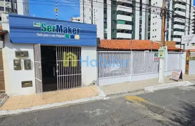Casa à venda com 4/4 numa praça do bairro luzia. próximo à av hermes fontes.