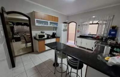 Casa com 3 quartos à venda na Rua Gabriel de Souza Nogueira, 30, Residencial Bosque dos Ipês, São José dos Campos