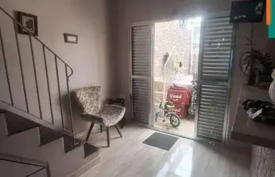 Sobrado para locação no jardim adhemar de barros, são paulo, sp, com 100 m² de área construída, 3 dormitórios, sendo 1 suíte, sala, garagem 3 autos.