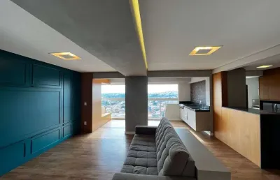 Apartamento com 2 dormitórios, sendo 1 suíte e 3 banheiros,