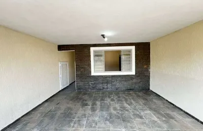 Oportunidade! casa com 2 dormitórios e quintal com churrasqueira - jd. elizabeth