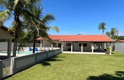 Chácara no condomínio zuleika jabour com 3 quartos e piscina