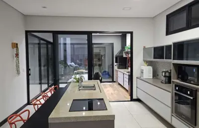 Casa de condomínio 3 suítes com piscina no residencial lagos d'icaraí salto