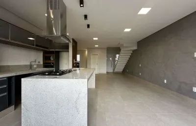 Casa de condomínio 3 dormitórios sendo 1suíte no condomínio village moutonnée