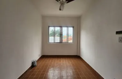 Somente 235 mil 2 dormitorios no canto do forte em praia grande
