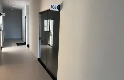 Sala comercial em prédio preparado para área médica