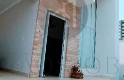 Casa com 3 quartos à venda na rua maria josé da silva mendes, 347, jardins de florença, poços de caldas, 132 m2 por r$ 920.000