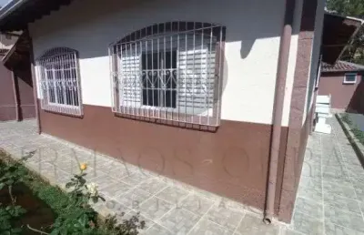 Casa com 3 quartos à venda na rua antônio augusto legutke, 10, jardim country club, poços de caldas, 140 m2 por r$ 550.000