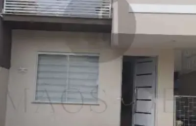 Casa com 3 quartos à venda na rua francisco ortega scaravelli, 42, jardim das hortênsias, poços de caldas, 120 m2 por r$ 550.000