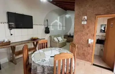 Casa com 3 quartos à venda na rua das mangueiras, 90, vila caio junqueira, poços de caldas, 189 m2 por r$ 600.000