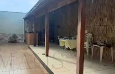 Casa com 3 quartos à venda na rua maria francisca silva garcia, 399, parque vivaldi leite ribeiro, poços de caldas, 311 m2 por r$ 950.000