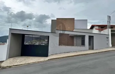 Casa com 5 quartos à venda na rua pedro de castro filho, 79, jardim del rey, poços de caldas, 457 m2 por r$ 2.150.000