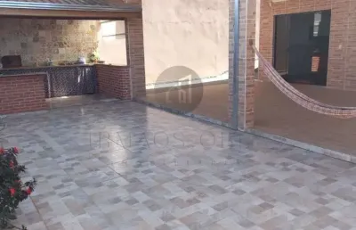 Casa à venda na rua arlindo carneiro, 100, monte verde, poços de caldas, 230 m2 por r$ 750.000