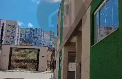 Casa com 2 quartos à venda na rua rogério rocha de oliveira, 303, residencial summer ville, poços de caldas por r$ 380.000