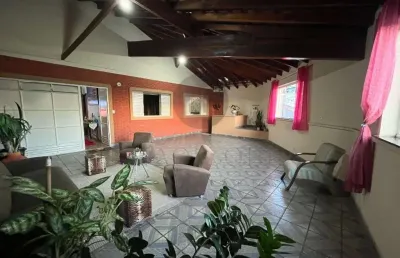 Casa com 3 quartos à venda na rua mato grosso do sul, 85, jardim são paulo, poços de caldas por r$ 550.000