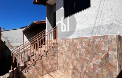 Casa com 3 quartos para alugar na rua maria moreira da silva, 458, jardim das hortênsias, poços de caldas, 130 m2 por r$ 3.000