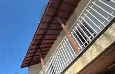 Casa com 3 quartos à venda na rua antônio jorge nader, 90, jardim centenário, poços de caldas, 219 m2 por r$ 495.000