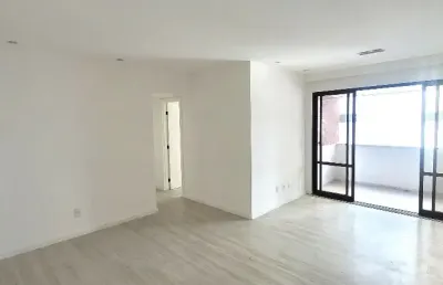 Apartamento 3 quartos, suíte, nascente, duas garagens, portaria 24h!