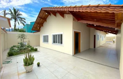 Linda casa, alto padrão, bem localizada, região militar, perto da praia