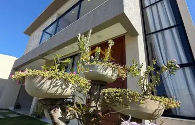 Condomínio vila florença - casa de alto padrão mobiliada com piscina e 3 suítes no condomínio vila florença – abrantes, camaçari