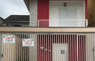 Vende-se grande sobrado com 3 dormitórios, suíte e planejados