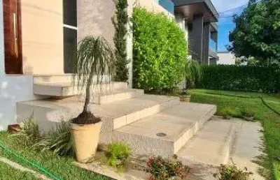 Magnifica casa triplex com 4 suites no catuana - alphaville.