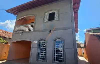Lindo sobrado com edícula nos fundos, quatro quartos e uma suíte  - bosque dos eucaliptos - região sul de sjc