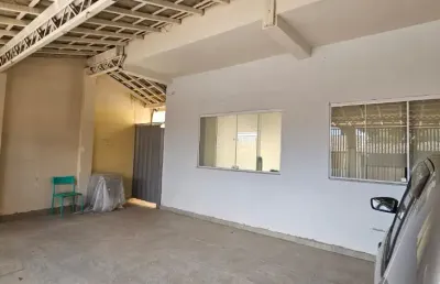 Linda casa no bosque dos eucaliptos, com cozinha planejada - boa localização, sendo 7 minutos do shopping jd. oriente