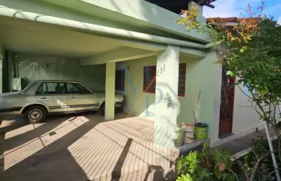 Casa com despensa e edícula - no parque industrial, próximo ao shopping jardim oriente
