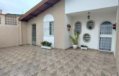 Linda casa no parque industrial, próximo ao nikkeypar - ótimo para fins comerciais