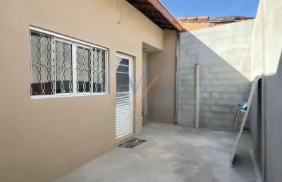 Linda casa com 3 quartos - ótima localização, no bosque dos eucaliptos, próxima ao sesi