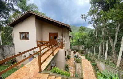Casa com 03 dormitórios a venda por r$ 740.000,00 - estancia da serra - mairiporã-sp