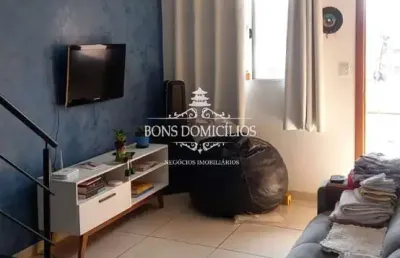 Sobrado no jardim são miguel em cotia com 2 dormitórios e uma vaga por 360 mil