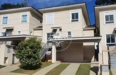 Casa de 165m² com 3 suítes ao lado do shopping granja viana por 840 mil !