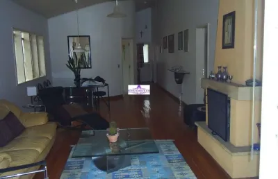 Linda casa no sp2 totalmente térrea e com vista permanente para a área de preservação