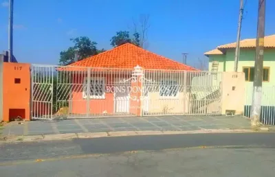 Locação r$ 2.900 - venda 549mil casa  3 quartos em bolsão(rua fechada) portaria com segurança
