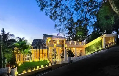A casa dos sonhos ! mansão resort na localização mais exclusiva da granja viana