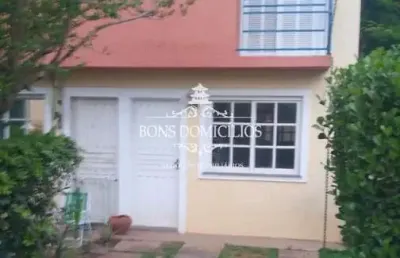 Casa com 2 dormitórios ao lado da granja viana e com fácil acesso a são paulo.