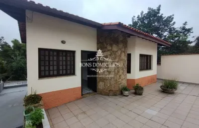 Casa térrea 4 dorms p/locação jd. da glória granja viana