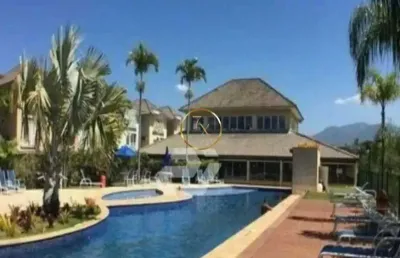 Casa em condomínio fechado - na quadra da praia do recreio !