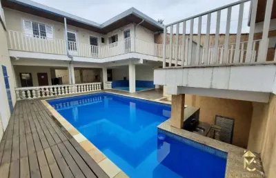 Casa com 9 quartos à venda na Rua Doutor Miguel Teixeira Pinto, 662, Jardim Ana Rosa, Taubaté