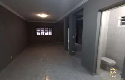 Casa com 3 quartos à venda na Rua Embaixador José Carlos de Macedo Soares, 270, Jardim Bela Vista, Taubaté