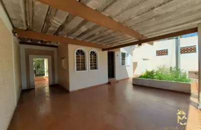 Casa com 3 quartos à venda na Rua Octaviano Evangelista de Paula, 55, Vila São Geraldo, Taubaté